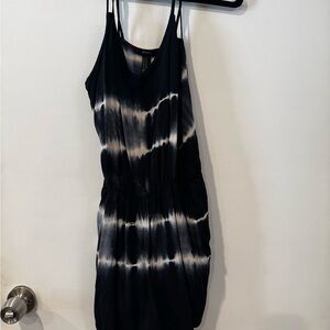 Stylish Black and White Tie-Dye Dress